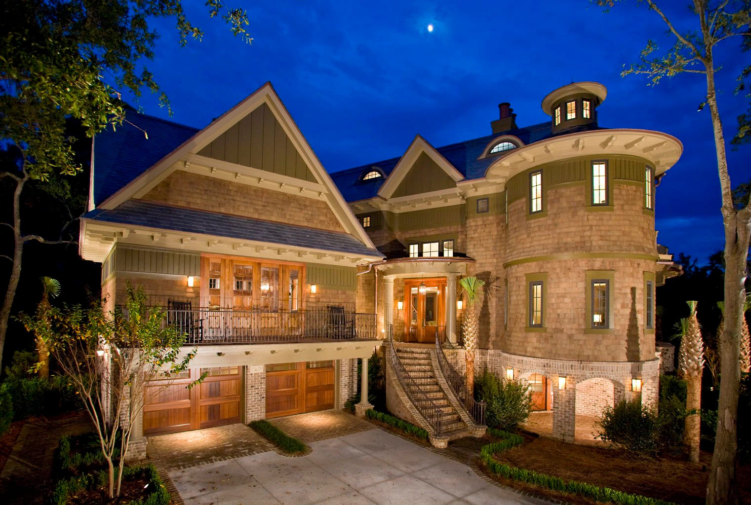 Exterior architecture of a Kiawah Island coastal home.