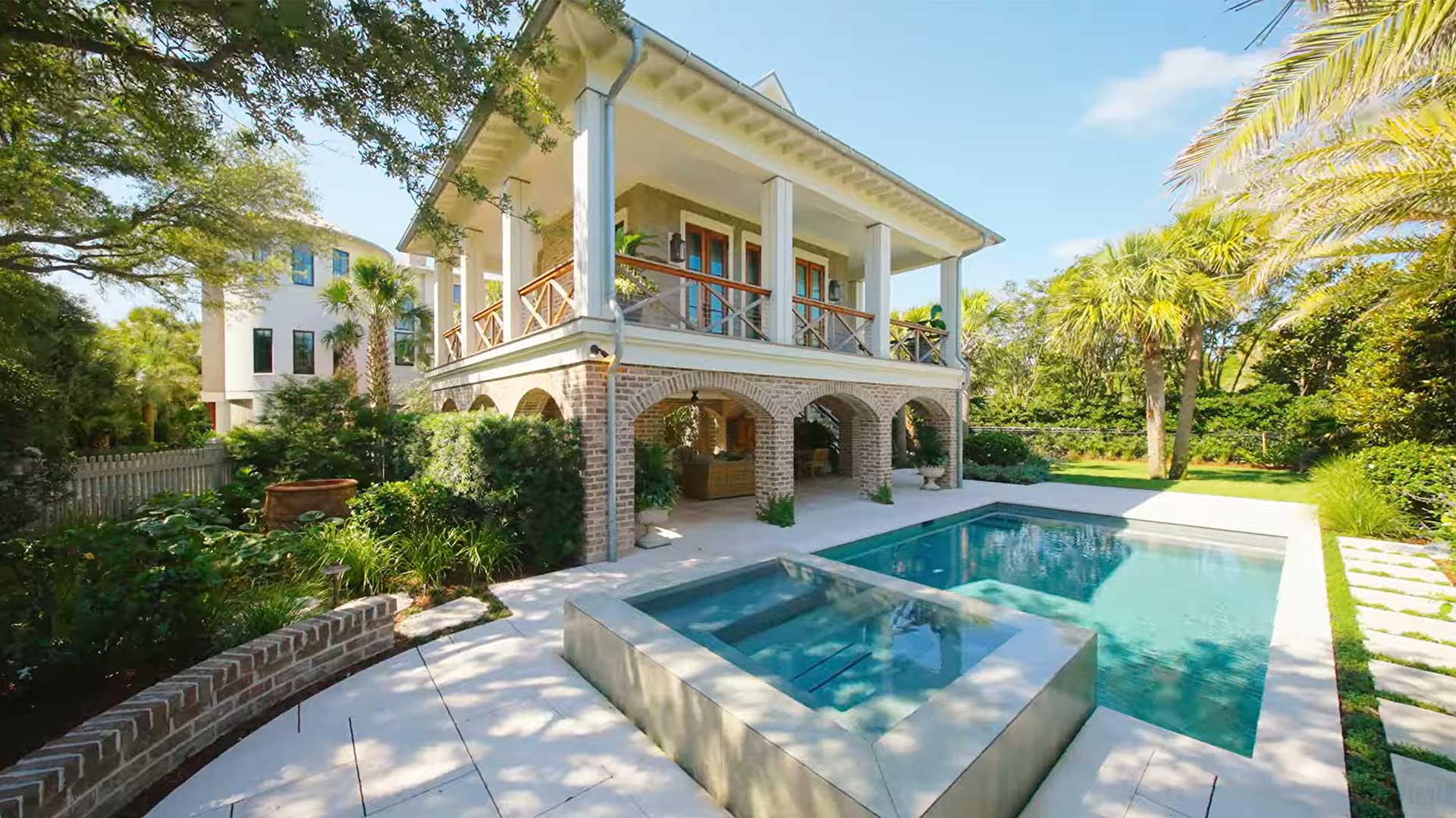 A Herlong-designed coastal residence